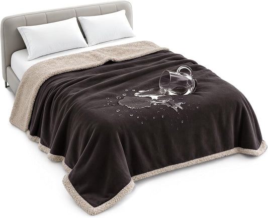 Reversible Waterproof Bed Blanket with Leakproof Design